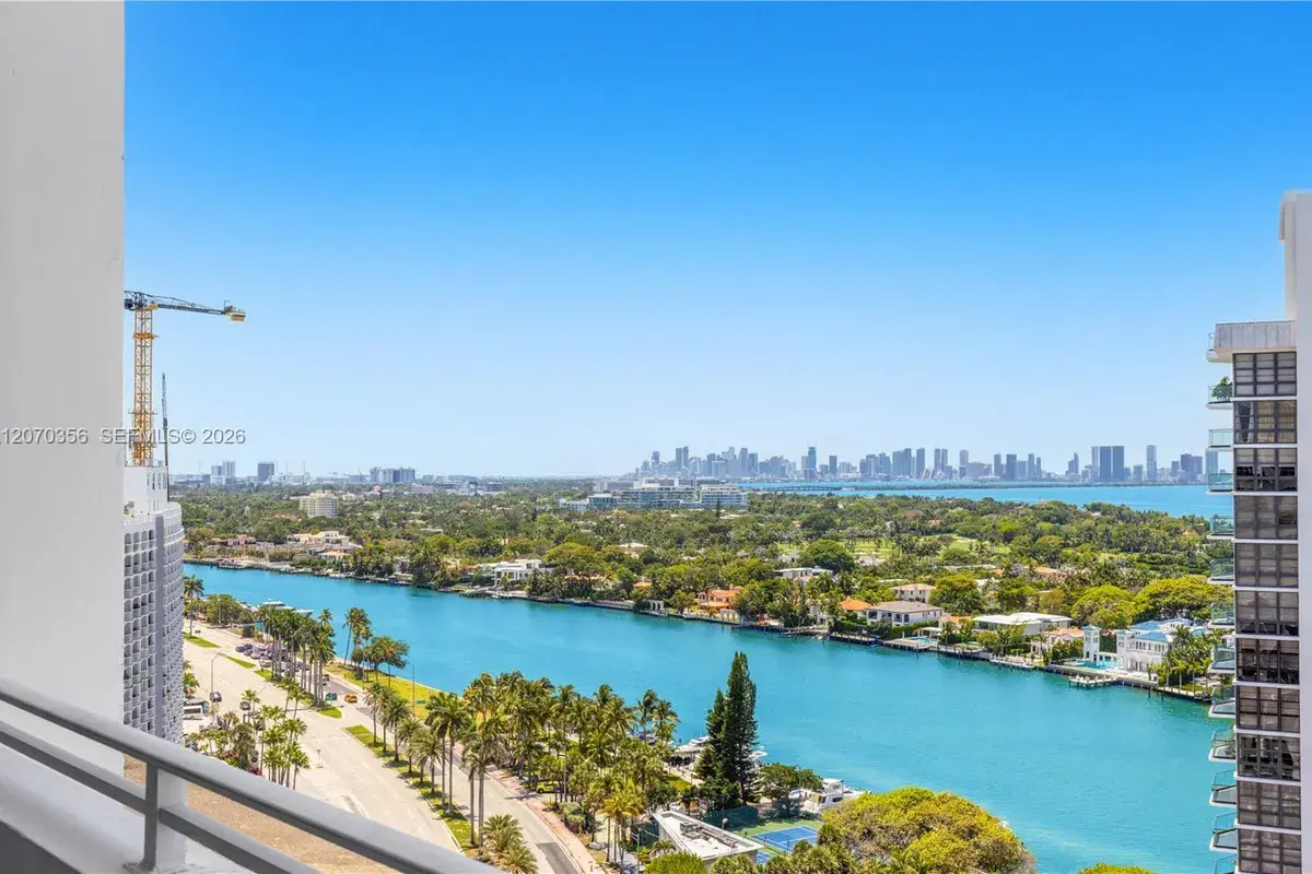 5445 Collins Ave, Miami Beach FL 33140