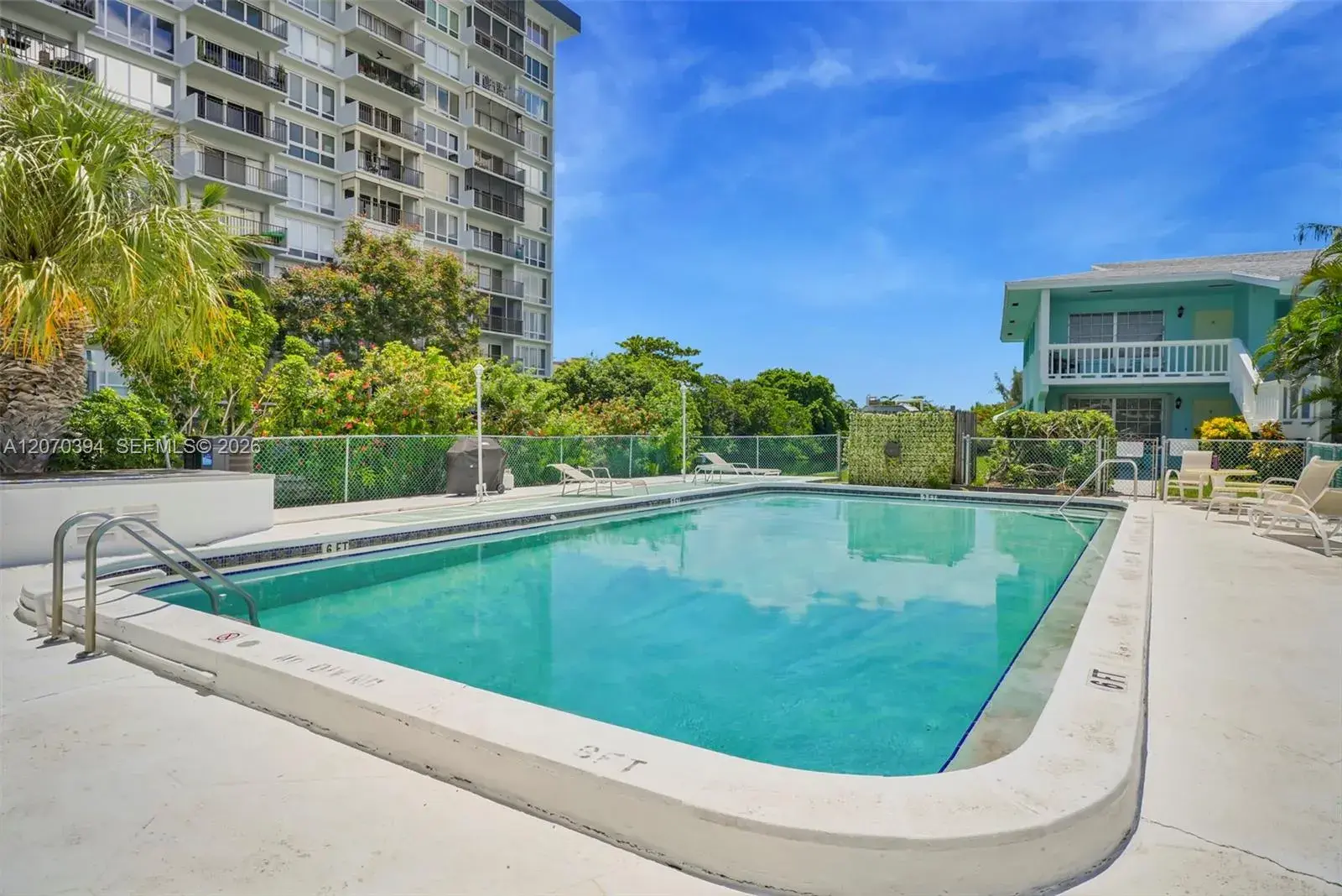 2 bedroom 2 bath Residential for sale at 931 SE 9th Ave # 17, Pompano Beach FL 33060