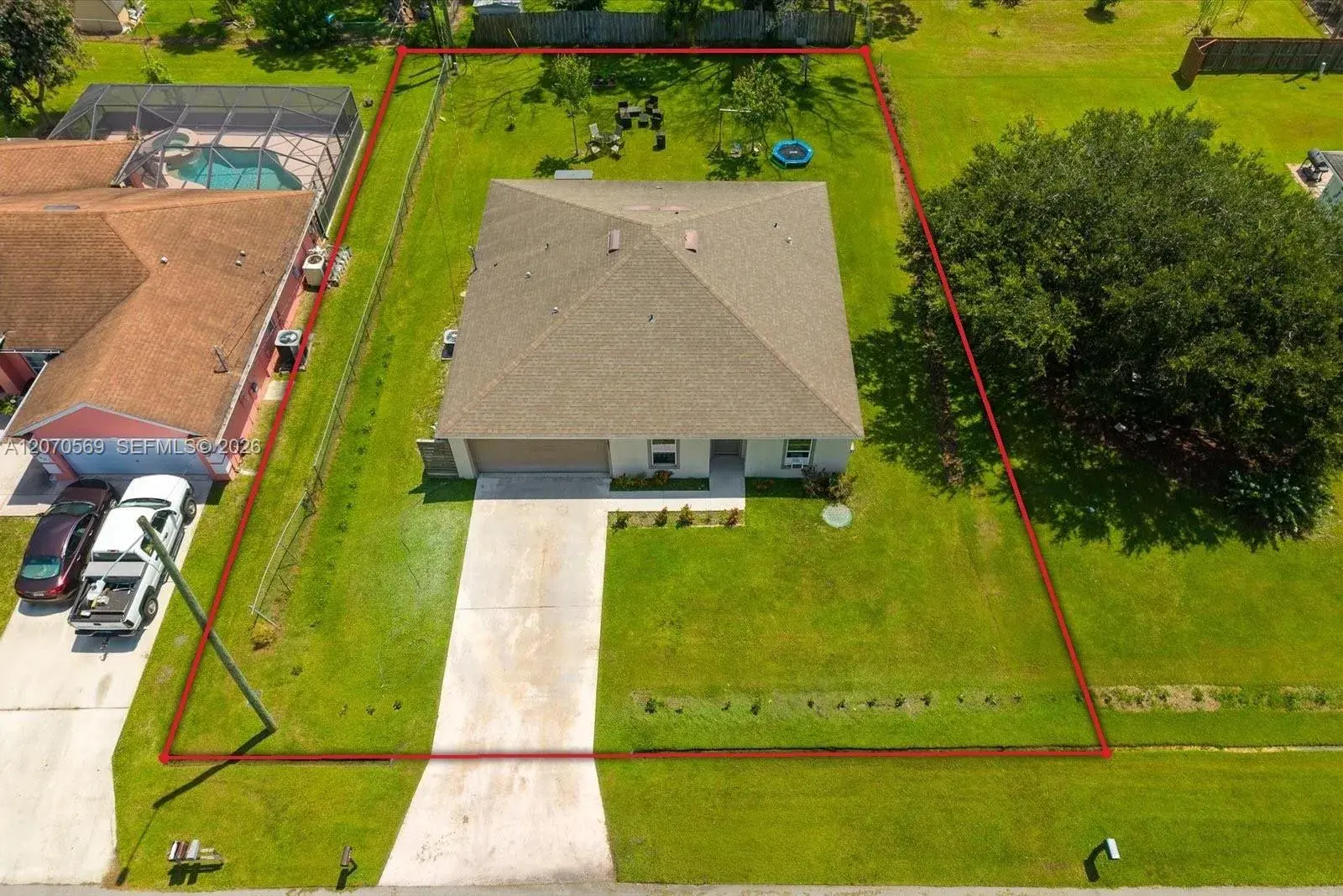1671 SE Seashore Ln, Port St. Lucie FL 34983
