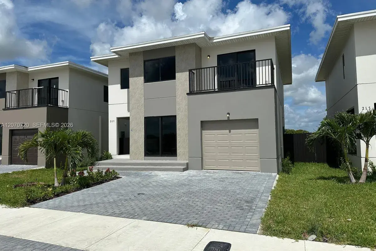 209 NW 13th Pl, Florida City FL 33034