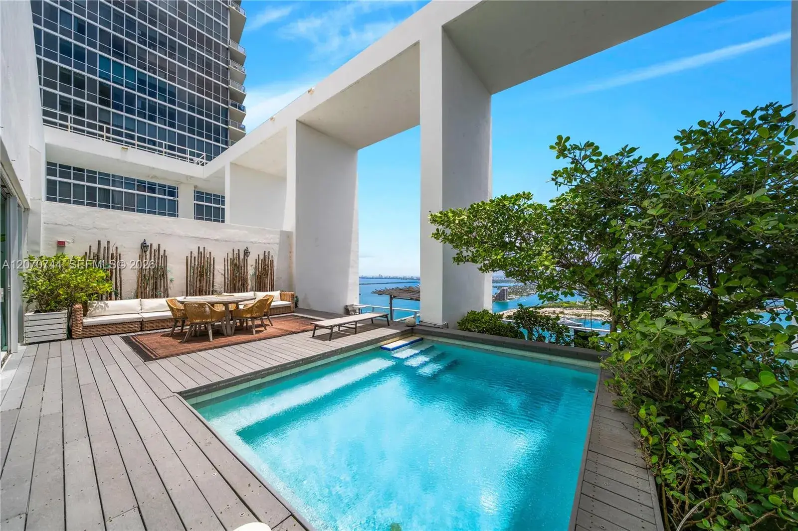 1040 Biscayne Blvd # 4602, Miami FL 33132