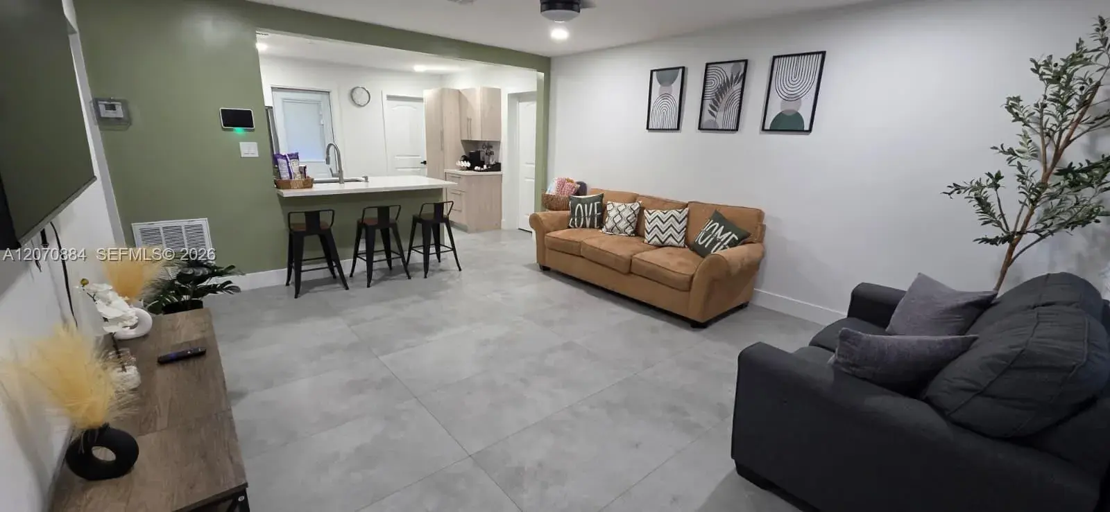 420 S 28th Ave, Hollywood FL 33020
