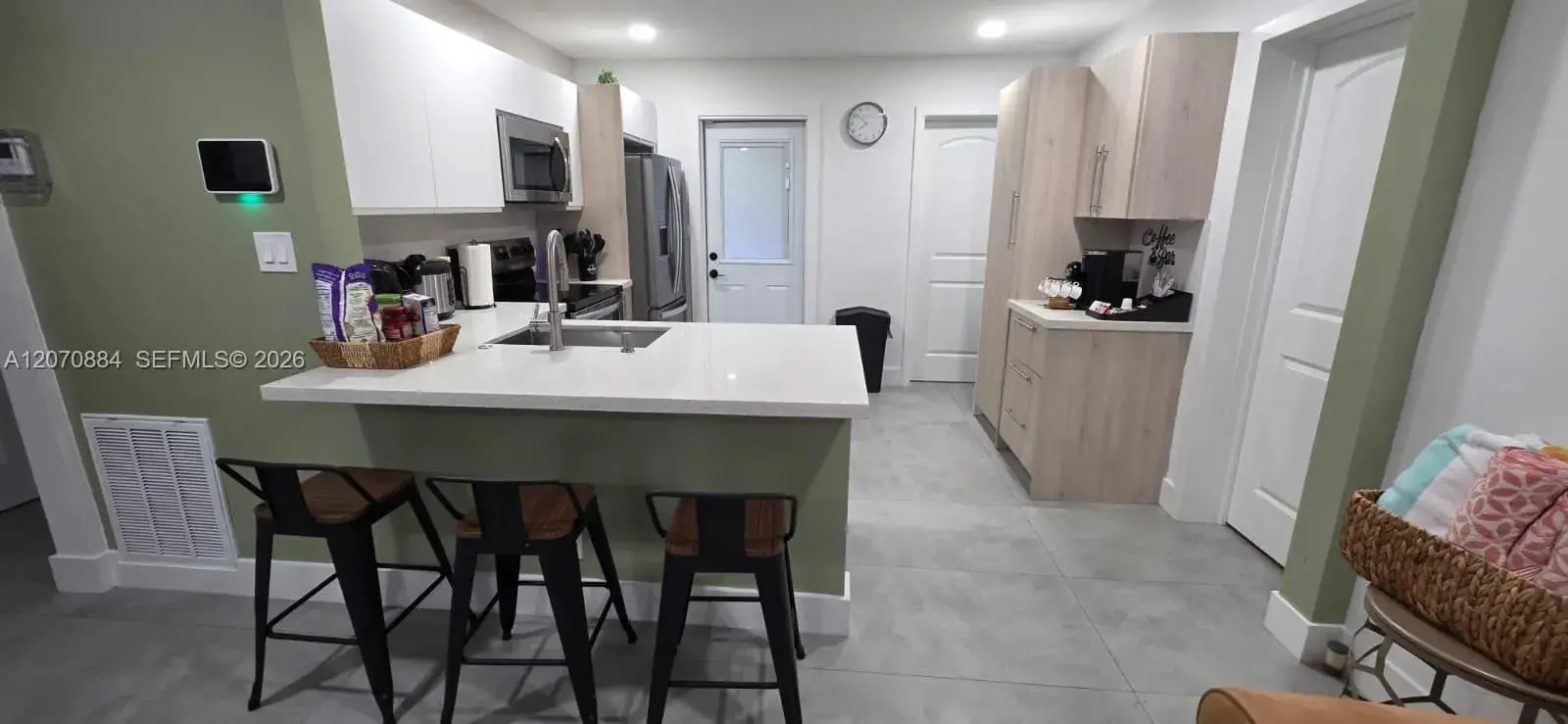420 S 28th Ave, Hollywood FL 33020