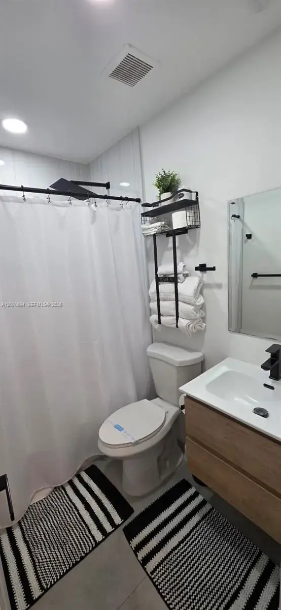 420 S 28th Ave, Hollywood FL 33020