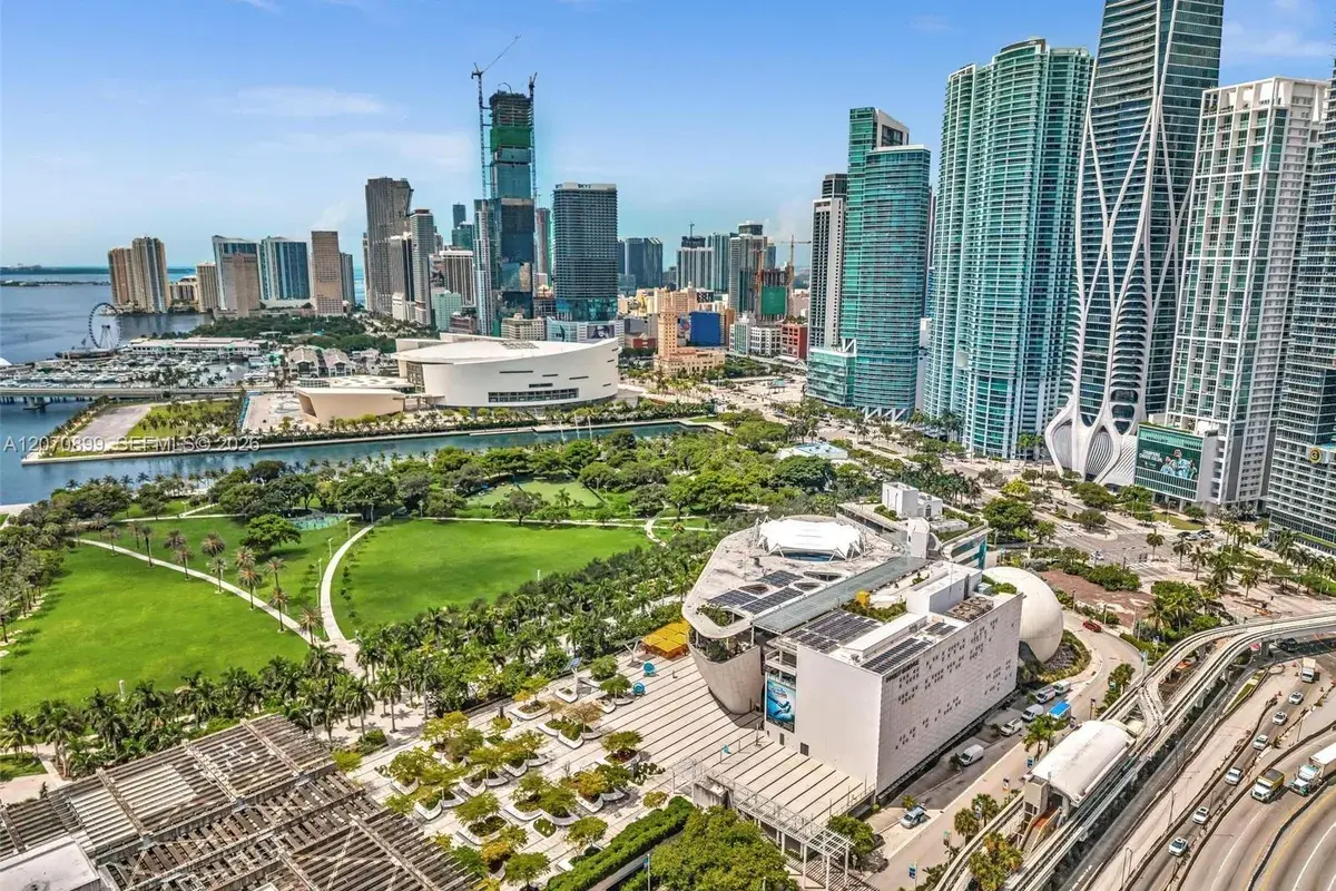 900 Biscayne Blvd # 1708, Miami FL 33132