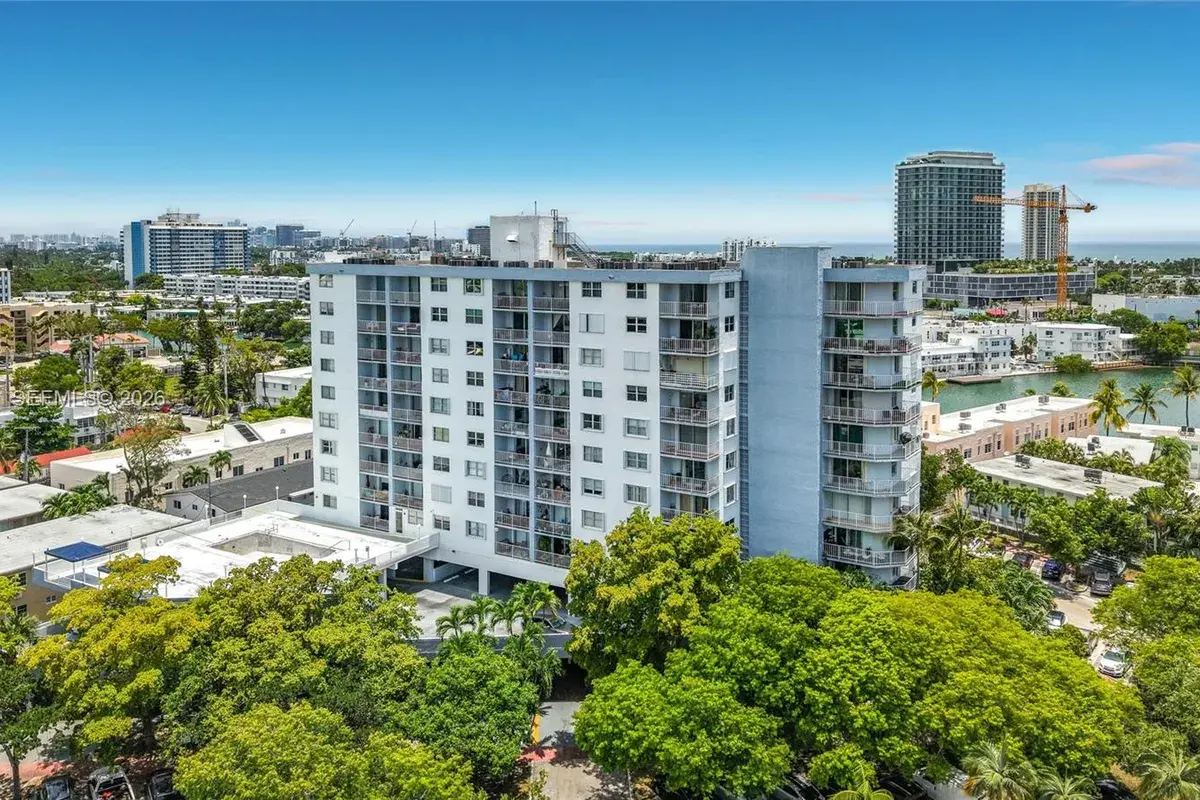 6900 Bay Dr # 11G, Miami Beach FL 33141