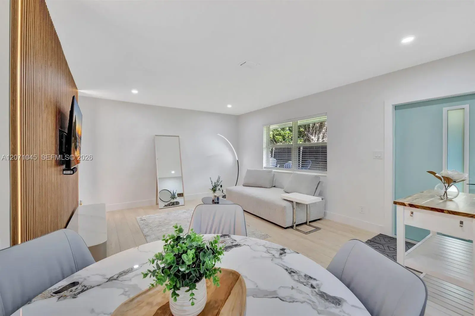 934 NW 4th Ave # 2, Fort Lauderdale FL 33311