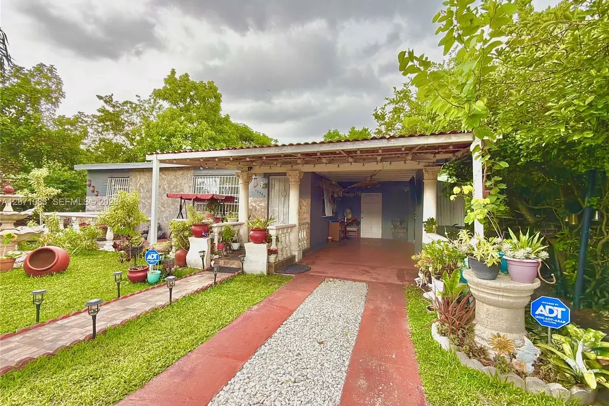 12550 NW 1st Ave, North Miami FL 33168