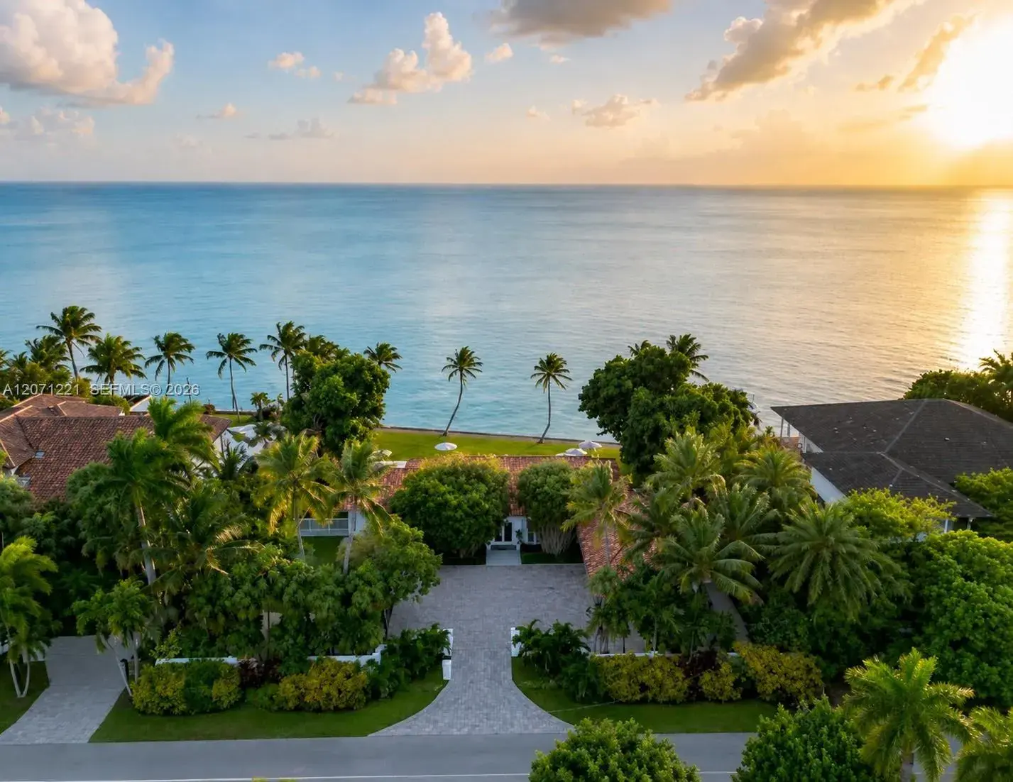 520 S Mashta Dr, Key Biscayne FL 33149