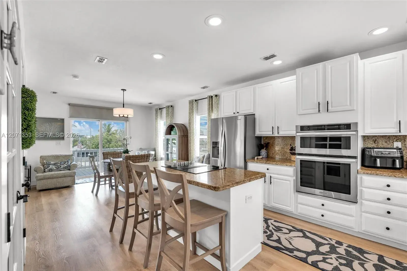21 Mockingbird Rd, Key Largo FL 33037