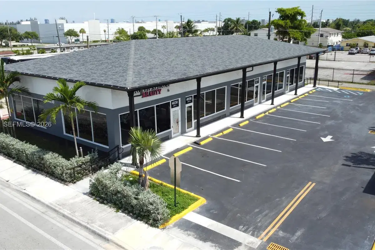 4030 Pembroke Rd, West Park FL 33021