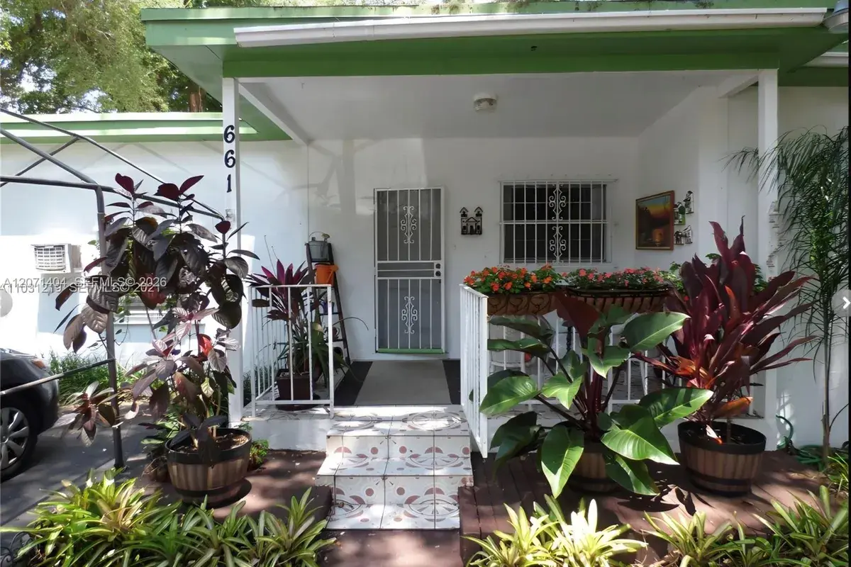 661 NE 164th Ter, Miami FL 33162