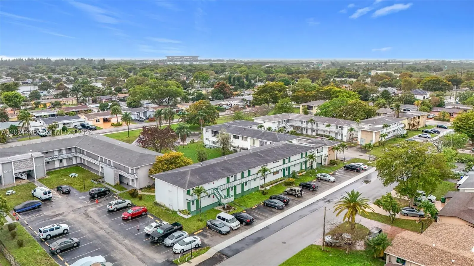 1 bedroom 1 bath Residential for sale at 6730 Arbor Dr # 202, Miramar FL 33023