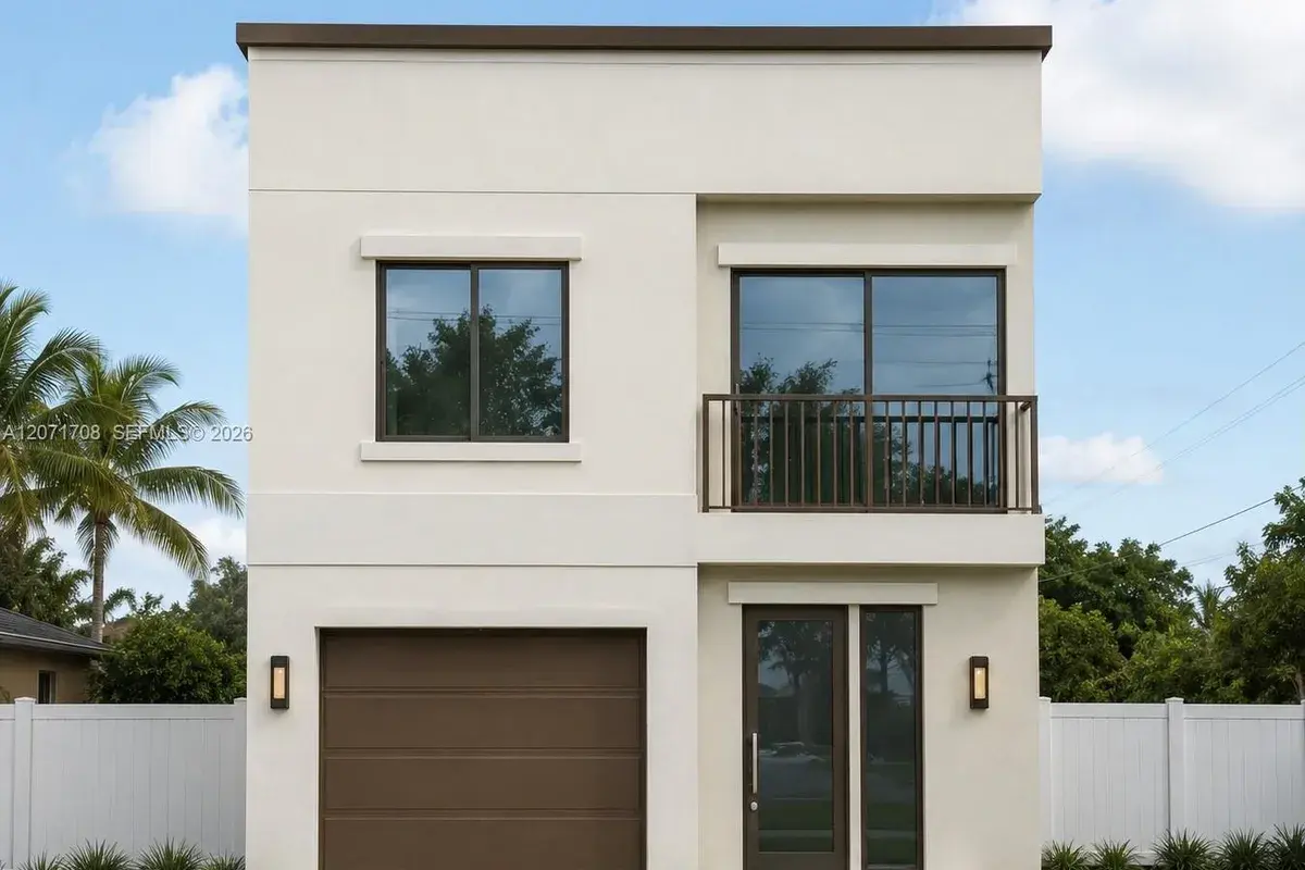 202 SW 3rd St, Dania Beach FL 33004