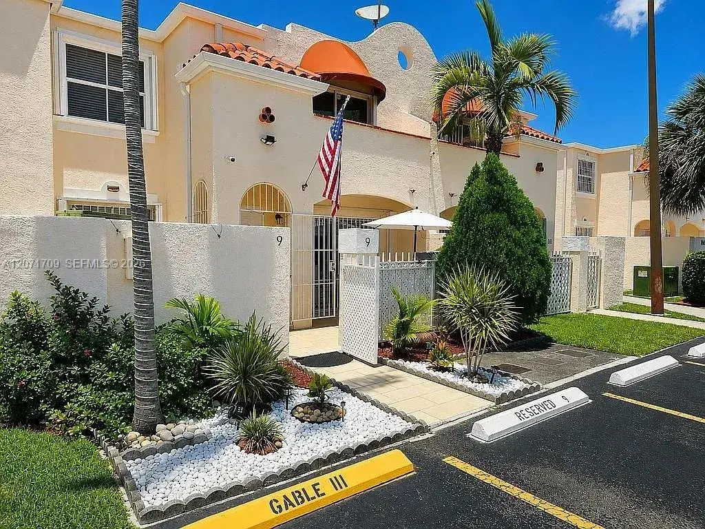 2 bedroom 2 bath Residential for sale at 8575 NW 5th Ter # 1509, Miami FL 33126