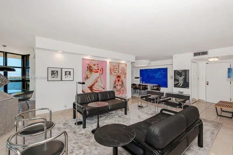 3 bedroom 2 bath Residential for sale at 1000 QUAYSIDE TERRACE # 1901, Miami FL 33138