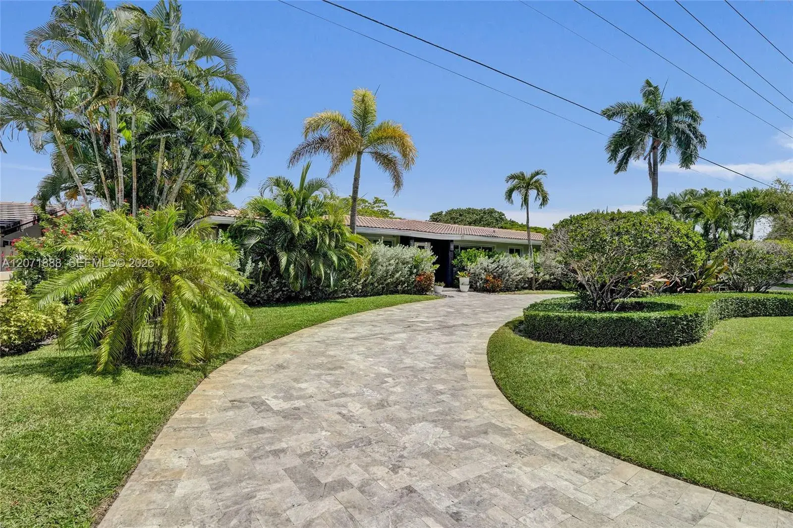 2615 NE 26th St, Fort Lauderdale FL 33305