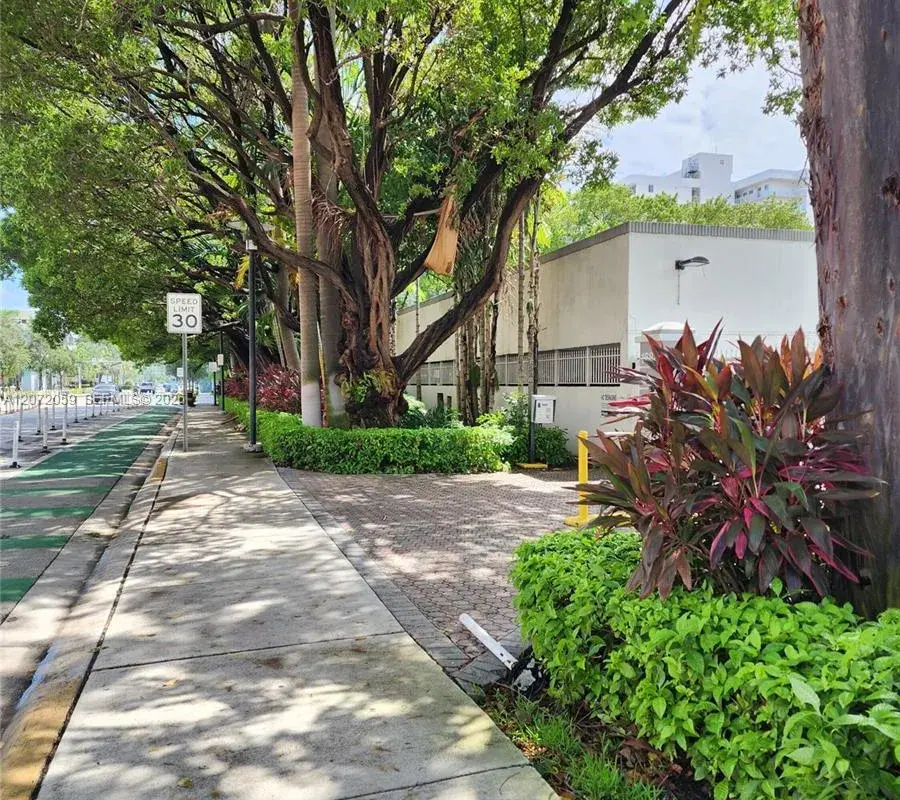 1688 West Ave # 506, Miami Beach FL 33139