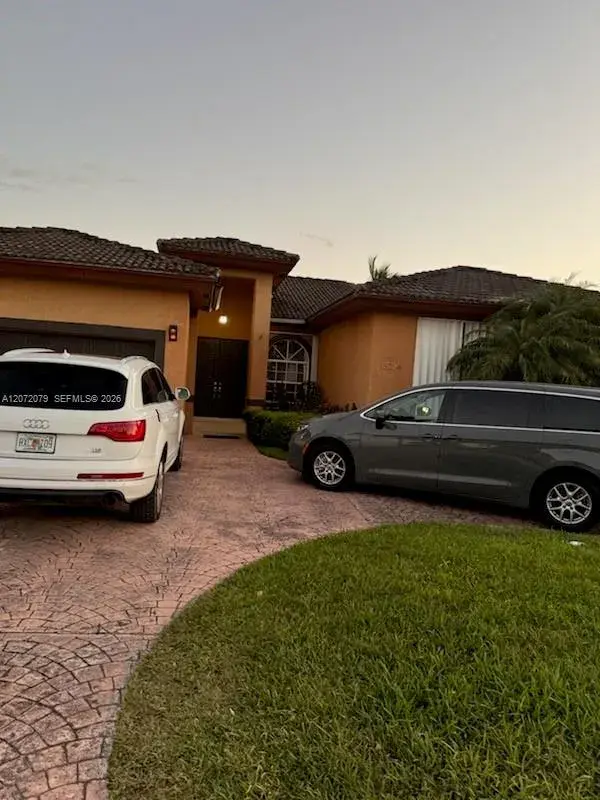 15234 SW 140th St, Miami FL 33196