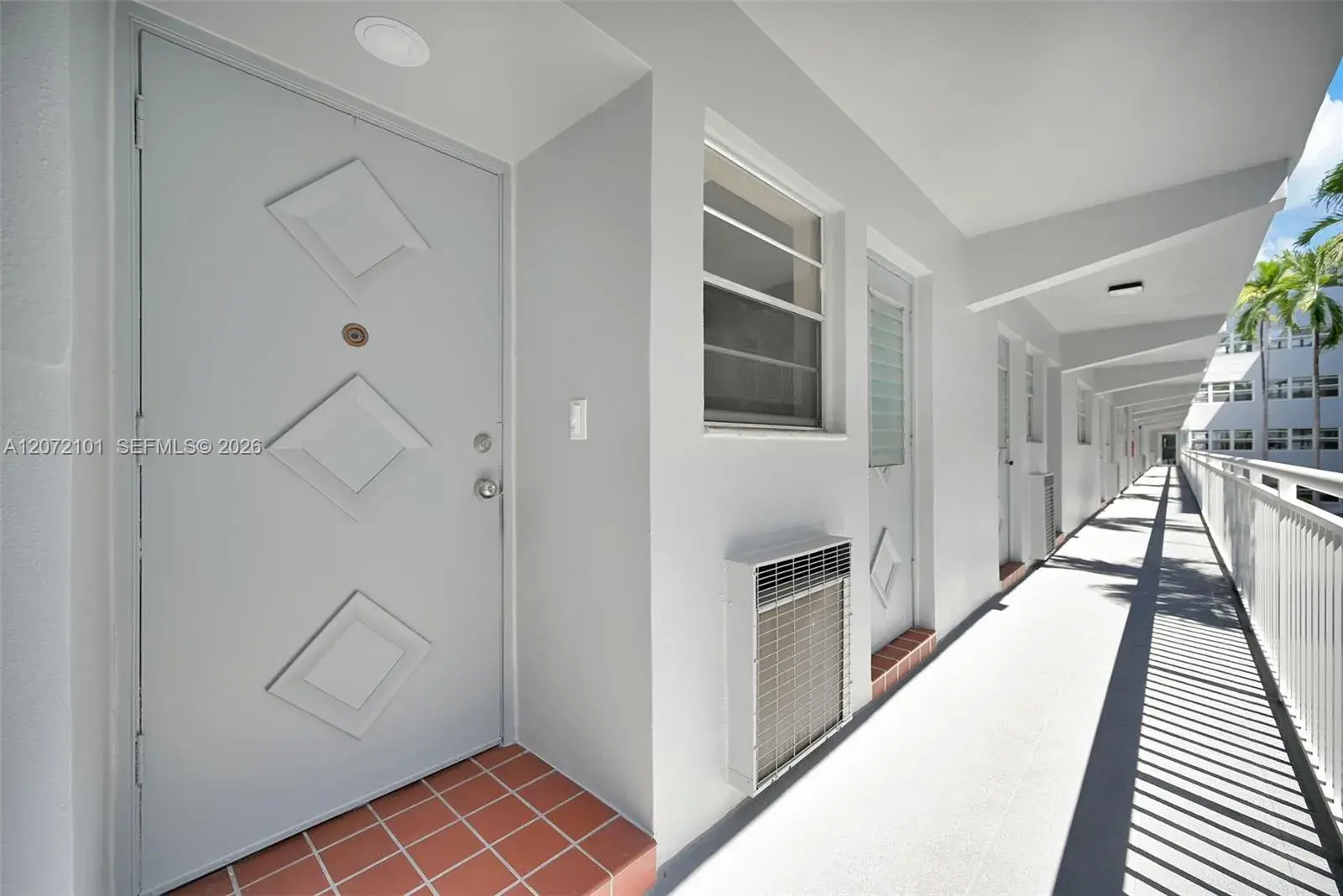 215 SE 3rd Ave # 206B, Hallandale Beach FL 33009