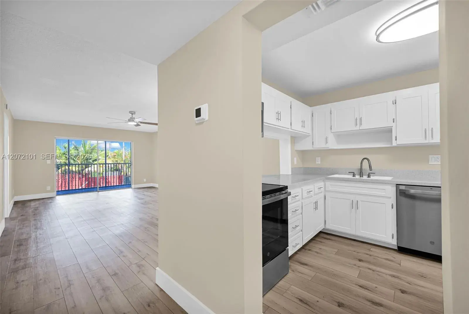 215 SE 3rd Ave # 206B, Hallandale Beach FL 33009