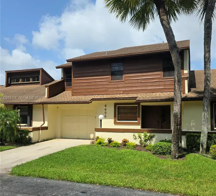 4496 Rende Ln, Lake Worth FL 33461