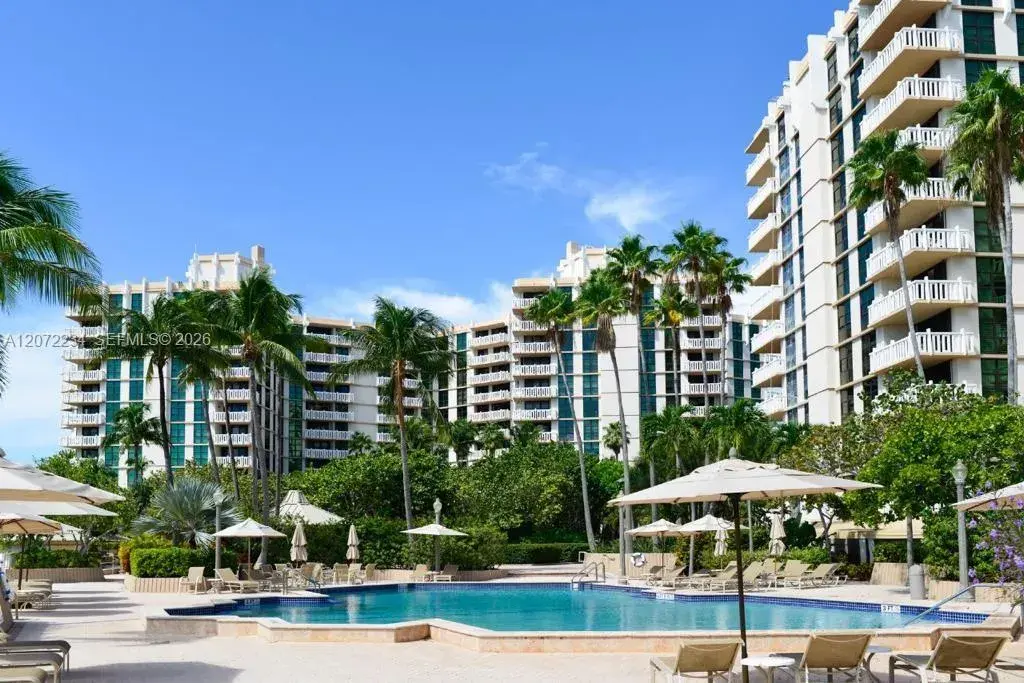 1121 Crandon Blvd # D206, Key Biscayne FL 33149