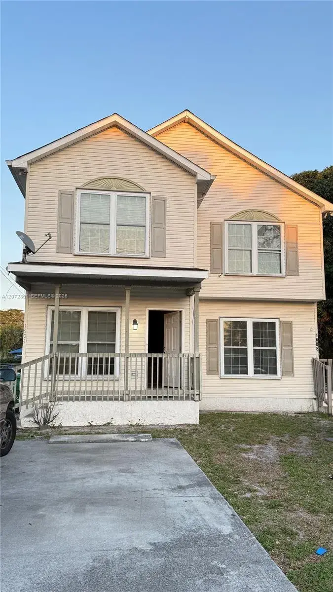 Residential Income for sale at 1600 SW 44th Ave, Fort Lauderdale FL 33317