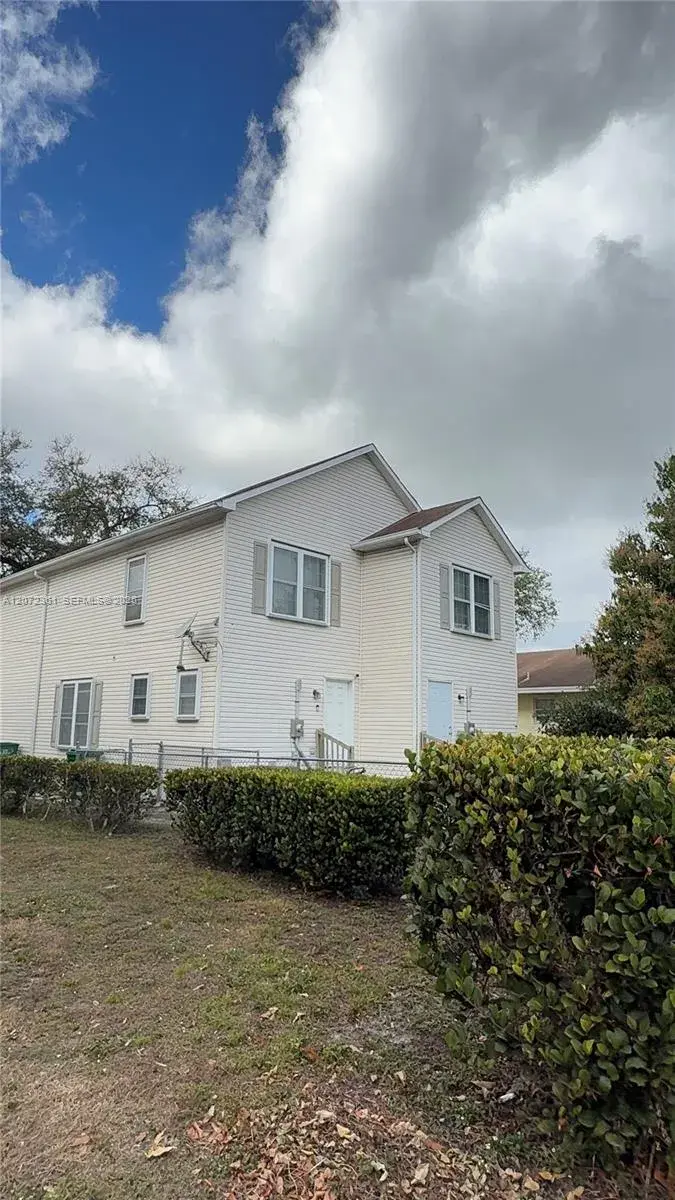 1600 SW 44th Ave, Fort Lauderdale FL 33317