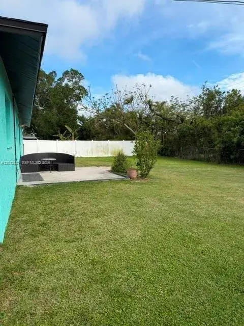 322 SE 46 Lane, Cape Coral FL 33904