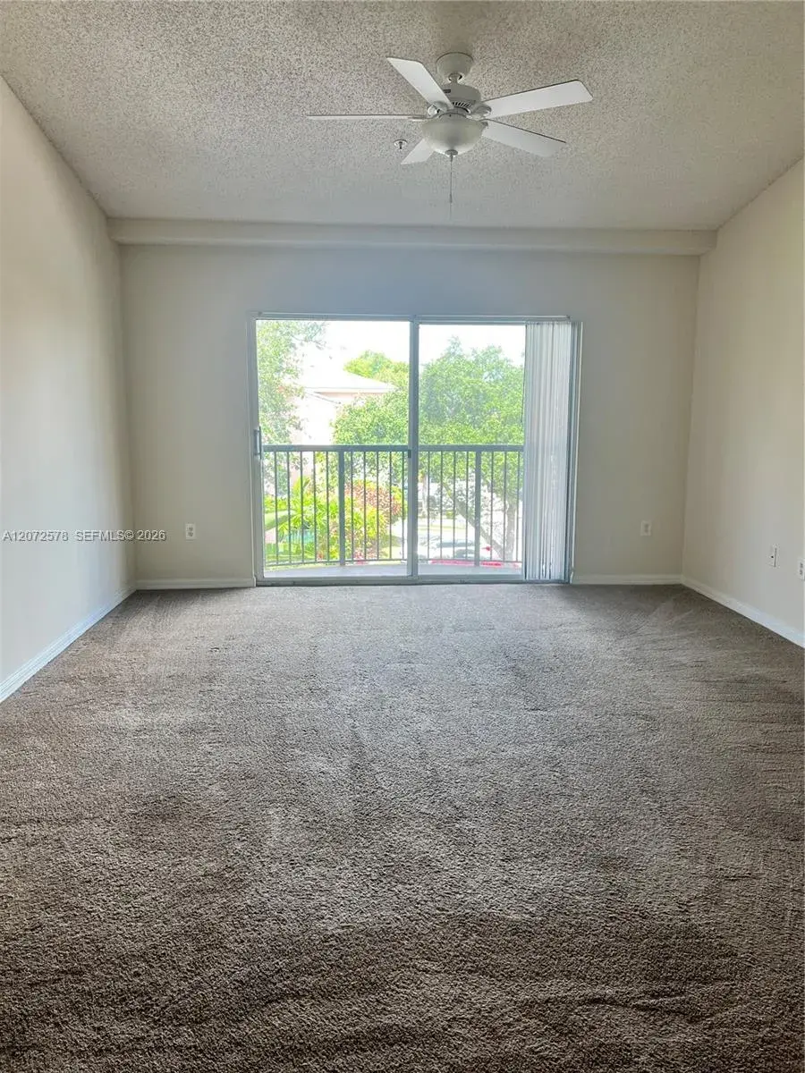 2009 SE 10th Ave # 319, Fort Lauderdale FL 33316