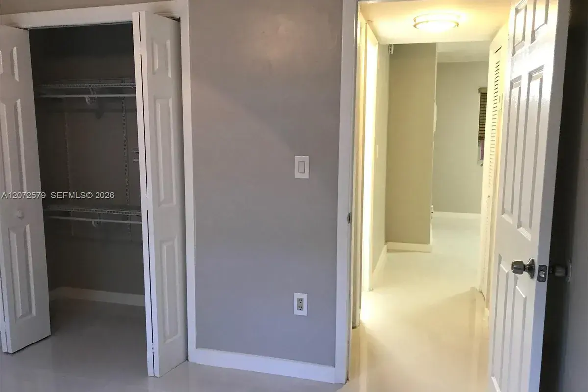 1800 NW 19th St # 2, Miami FL 33125