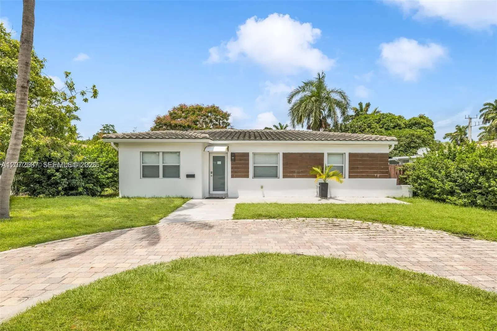 1413 Funston, Hollywood FL 33020
