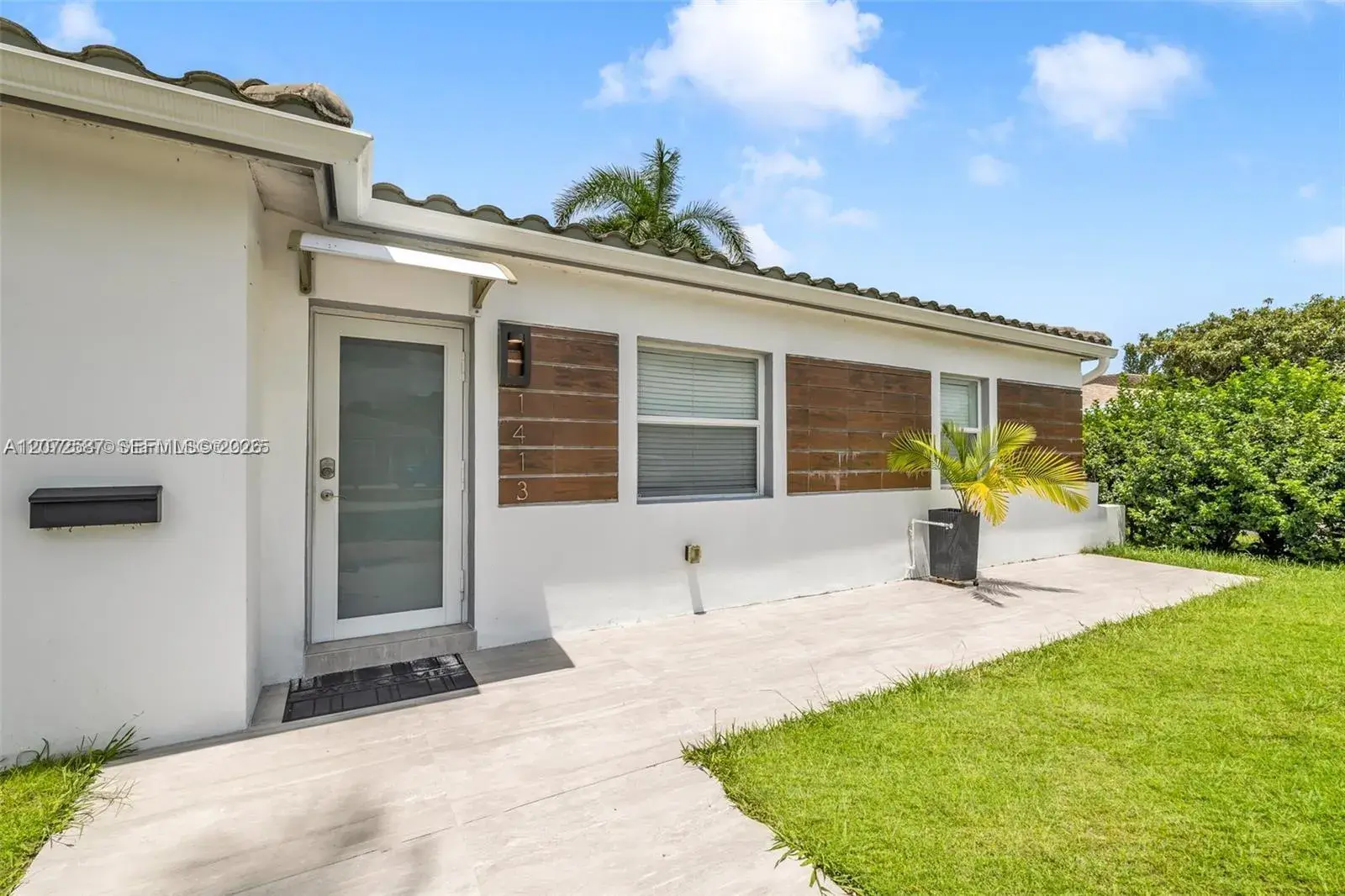 1413 Funston, Hollywood FL 33020