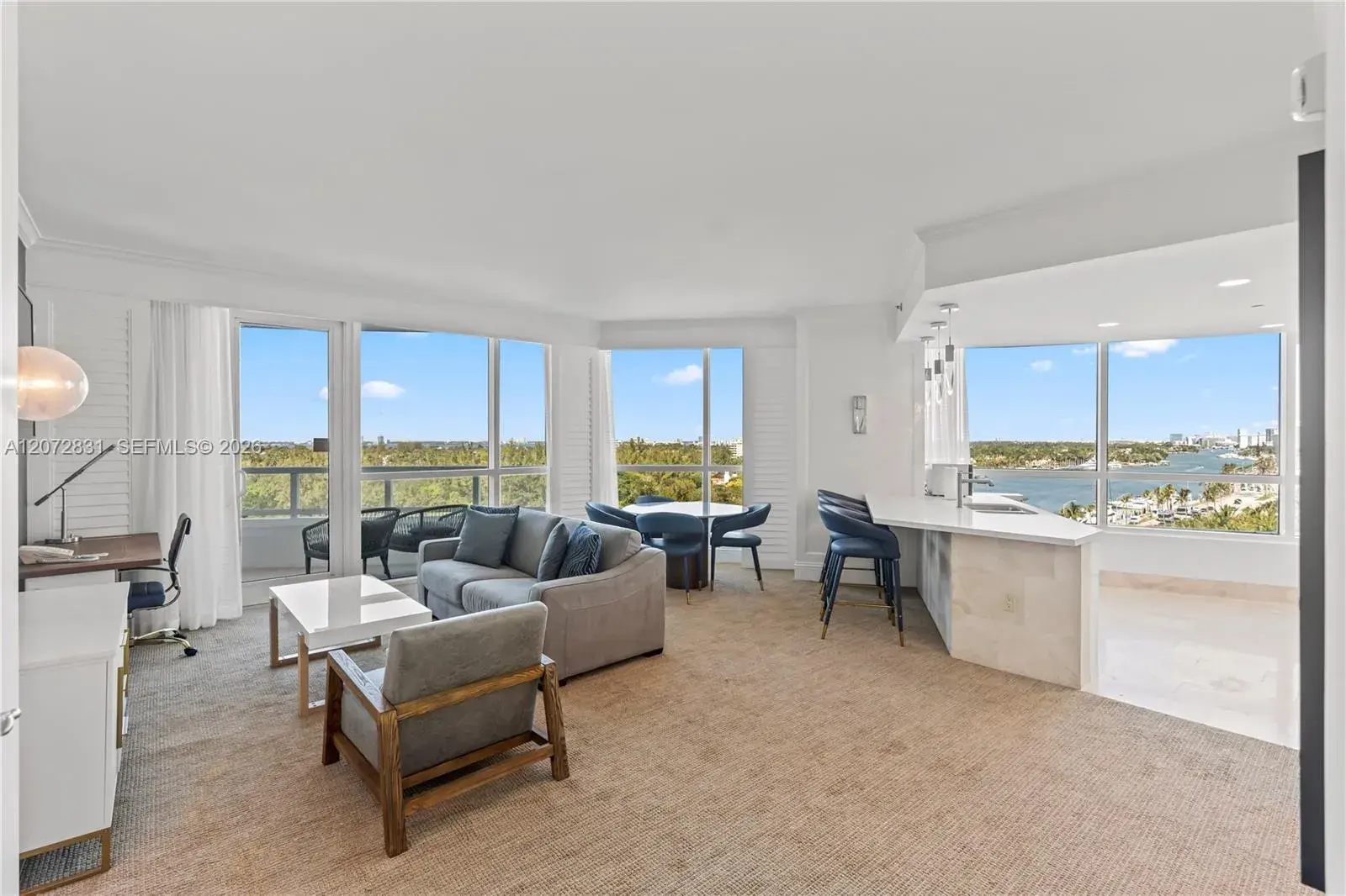 1 bedroom 1 bath Residential for sale at 4401 Collins Ave # 915, Miami Beach FL 33140