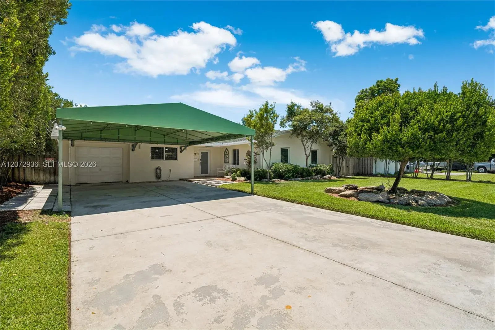 19511 Sterling Dr, Cutler Bay FL 33157