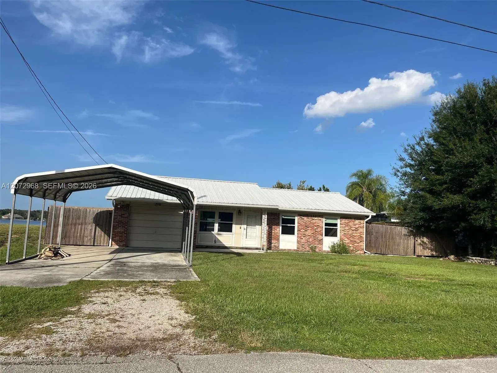 1052 Lake Carrie Dr, Lake Placid FL 33852