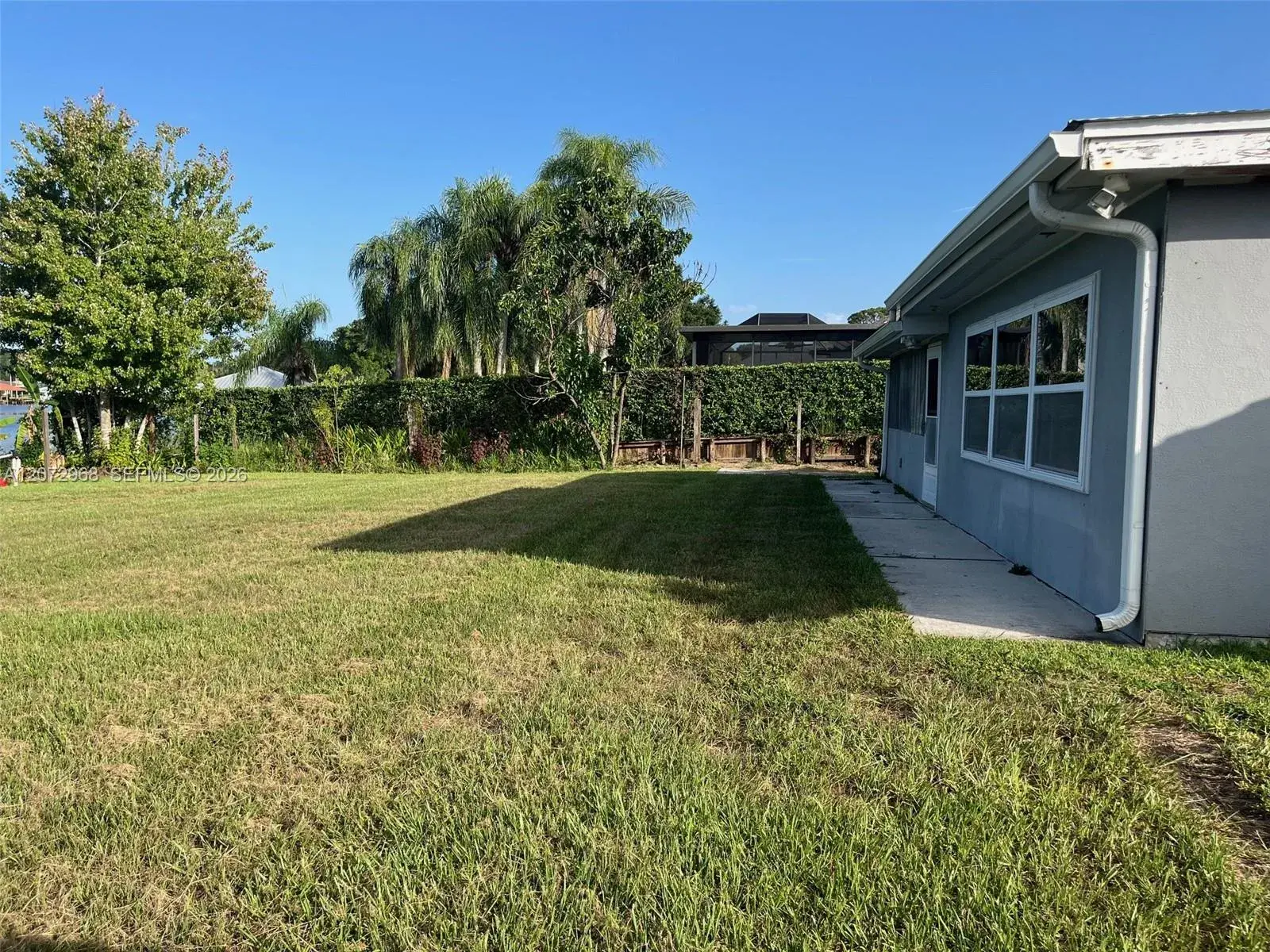 1052 Lake Carrie Dr, Lake Placid FL 33852