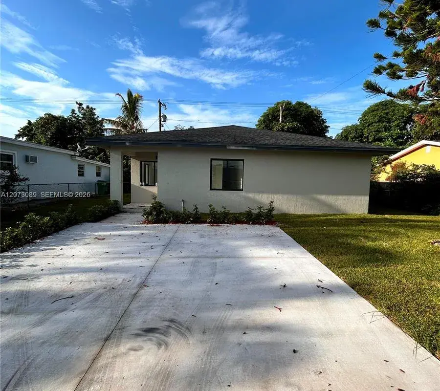 2950 NW 93 ST, Miami FL 33147
