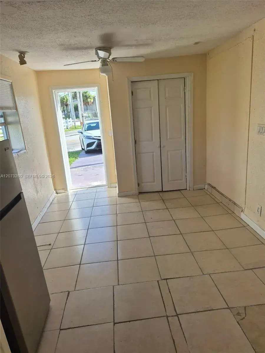 2300 NW 15th Ct, Fort Lauderdale FL 33311