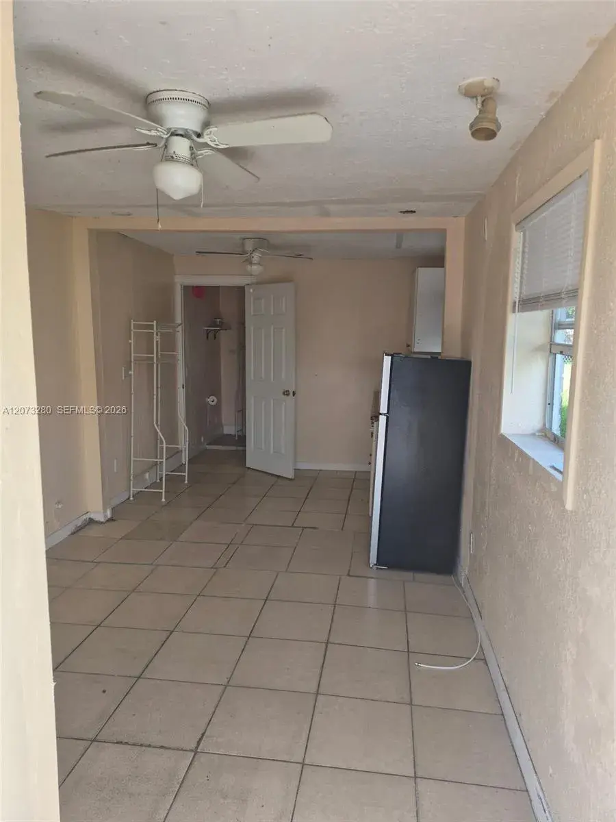2300 NW 15th Ct, Fort Lauderdale FL 33311