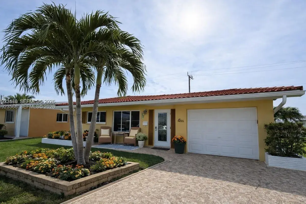 4208 NW 47th Ct, Tamarac FL 33319