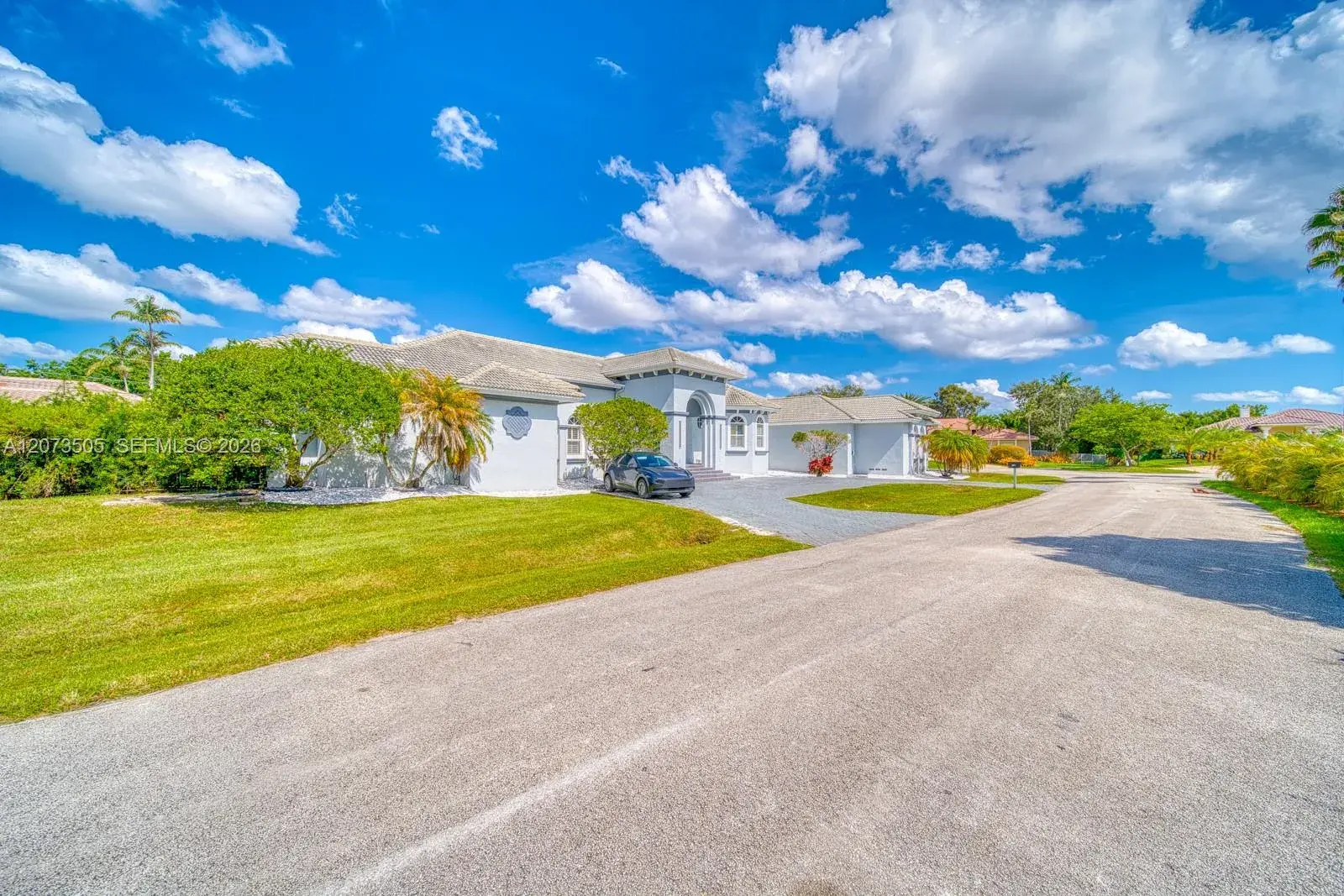 901 NW 122nd Ave, Plantation FL 33325
