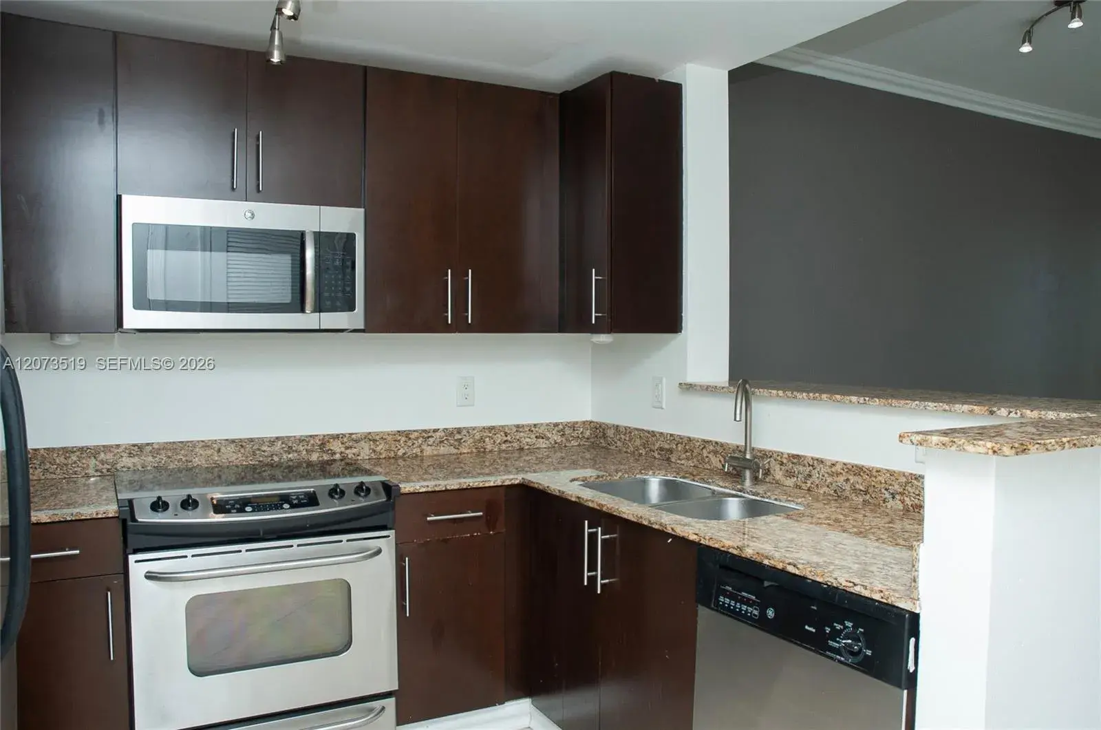 10 Aragon Ave # 703, Coral Gables FL 33134