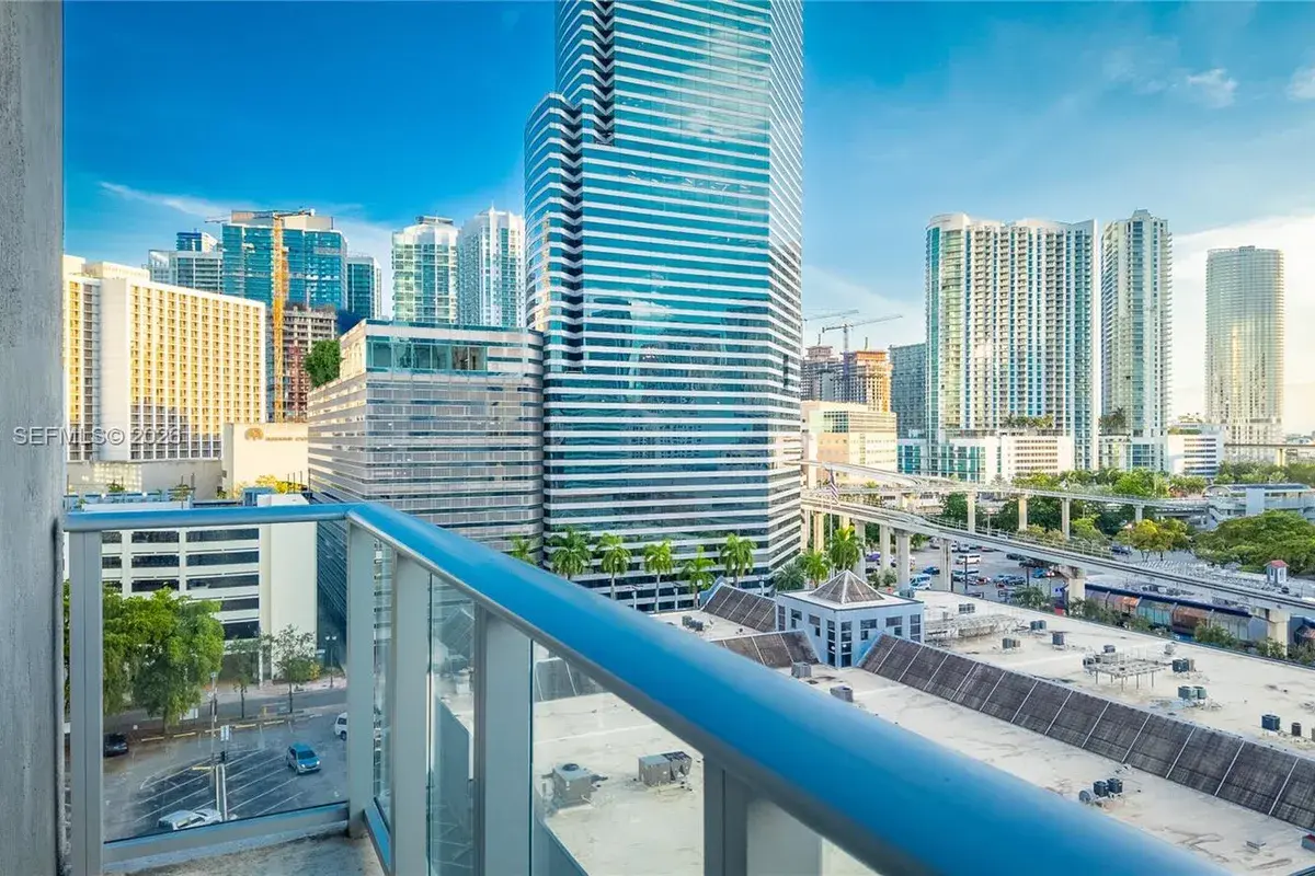 151 SE 1st St # 811, Miami FL 33131