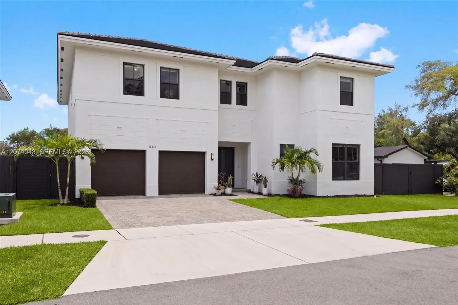 5 bedroom 5 bath Residential for sale at 15875 SW 90th Ave, Palmetto Bay FL 33157