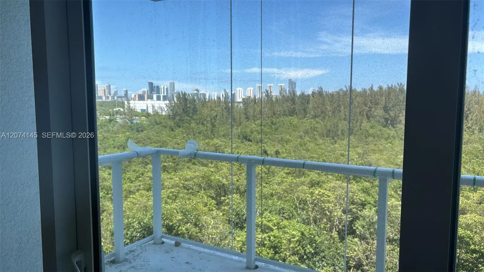 14951 Royal Oaks Ln # 702, North Miami FL 33181