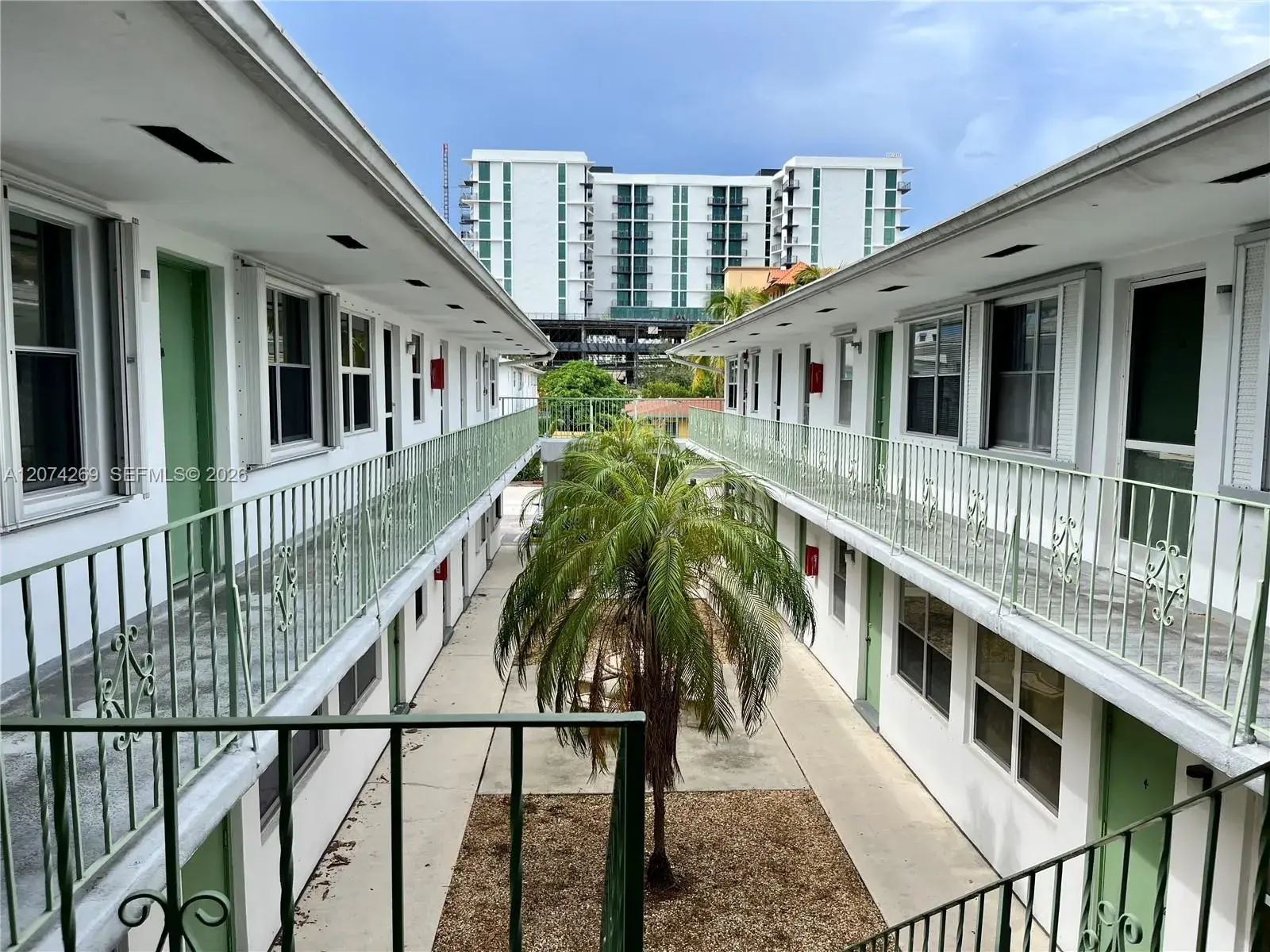1 bedroom 1 bath Residential Lease for rent at 1824 Monroe St # 12, Hollywood FL 33020