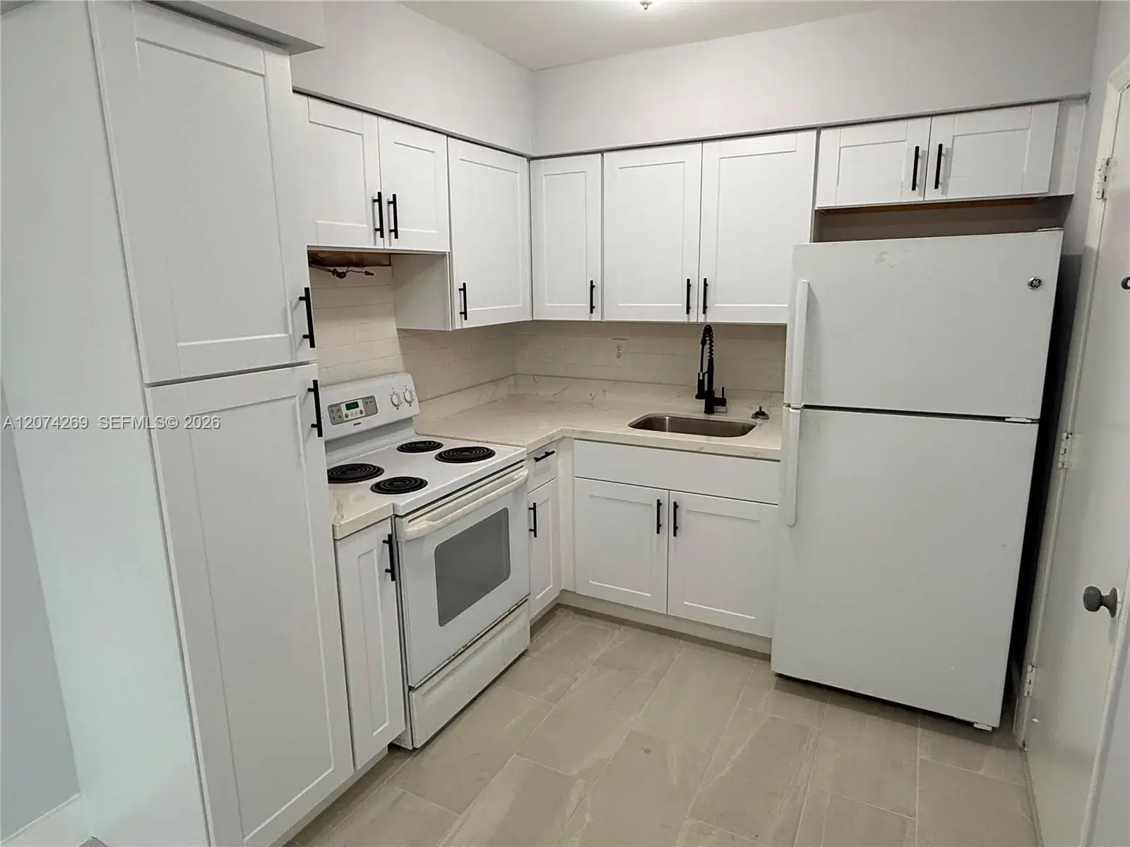 1824 Monroe St # 12, Hollywood FL 33020