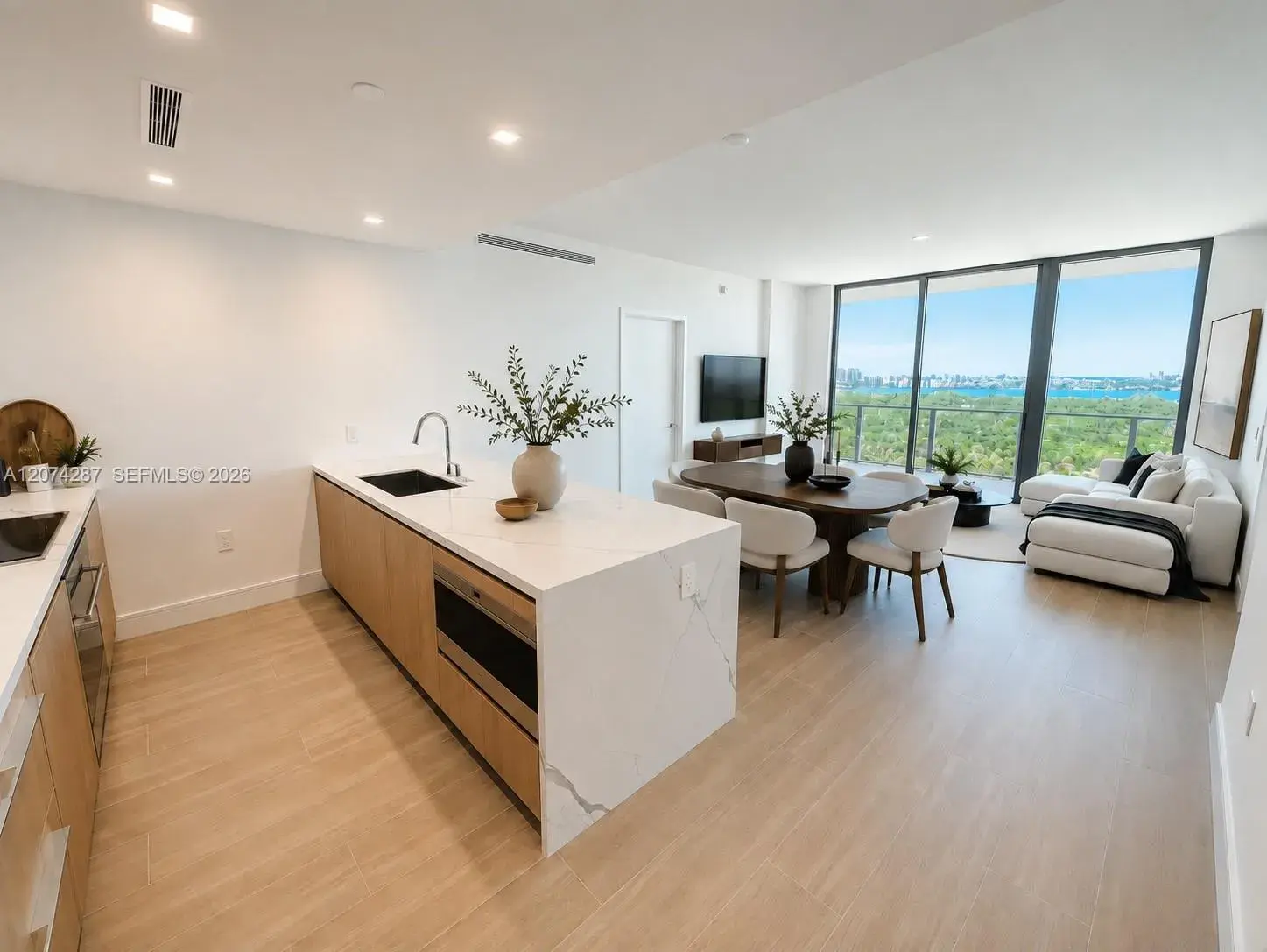 2 bedroom 3 bath Residential for sale at 2411 Laguna circle # 1503, North Miami FL 33181